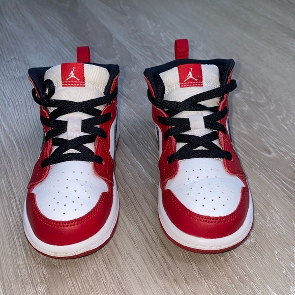 Air Jordan mids 1 PS Chicago kids sz 9c - Picture 4 of 8